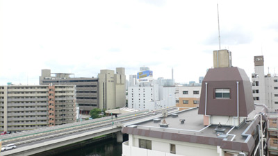 お２人が気に入っているという１１階ならではの開けた眺め