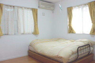 2面採光で明るい3階の洋室がご一家の寝室