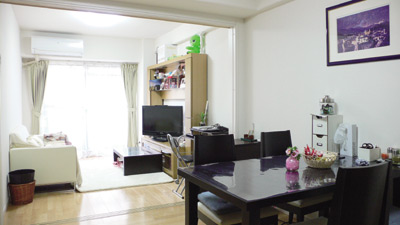 リビングとＤＫを仕切る引き戸を開けるだけで、約15畳の大空間に