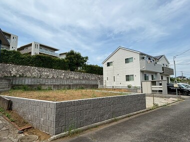 72坪超のゆとりある邸宅地。理想の住まいを、この場所から。