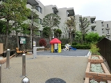 山手町公園1410m徒歩18分