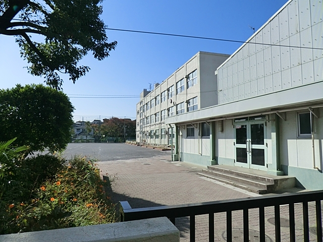横浜市立もえぎ野小学校190m徒歩3分