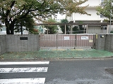 横浜市立白幡小学校420m徒歩6分