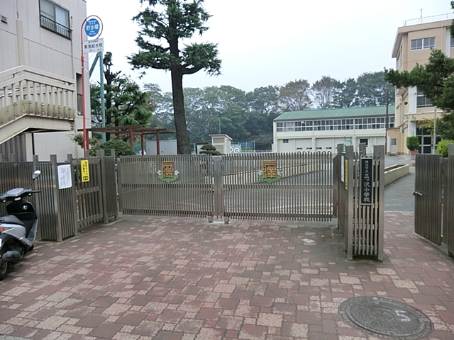 横浜市立三ツ沢小学校420m徒歩6分